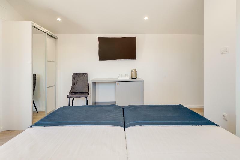 Le Premier Luxury Rooms Split Exteriör bild